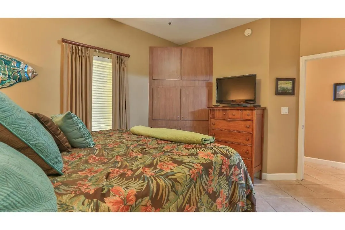 Holiday home Beach Resort 507 - Great Views Beautiful Decor Zero Entry Pool Destin