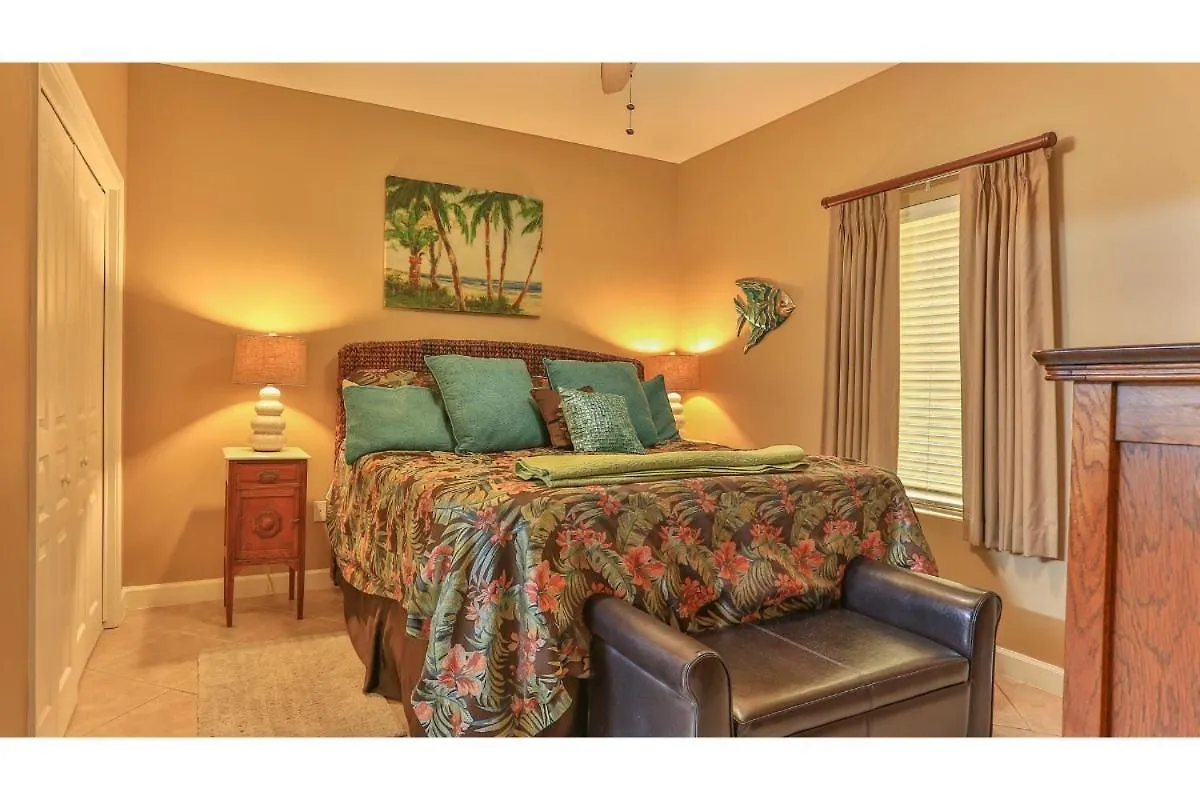 Holiday home Beach Resort 507 - Great Views Beautiful Decor Zero Entry Pool Destin